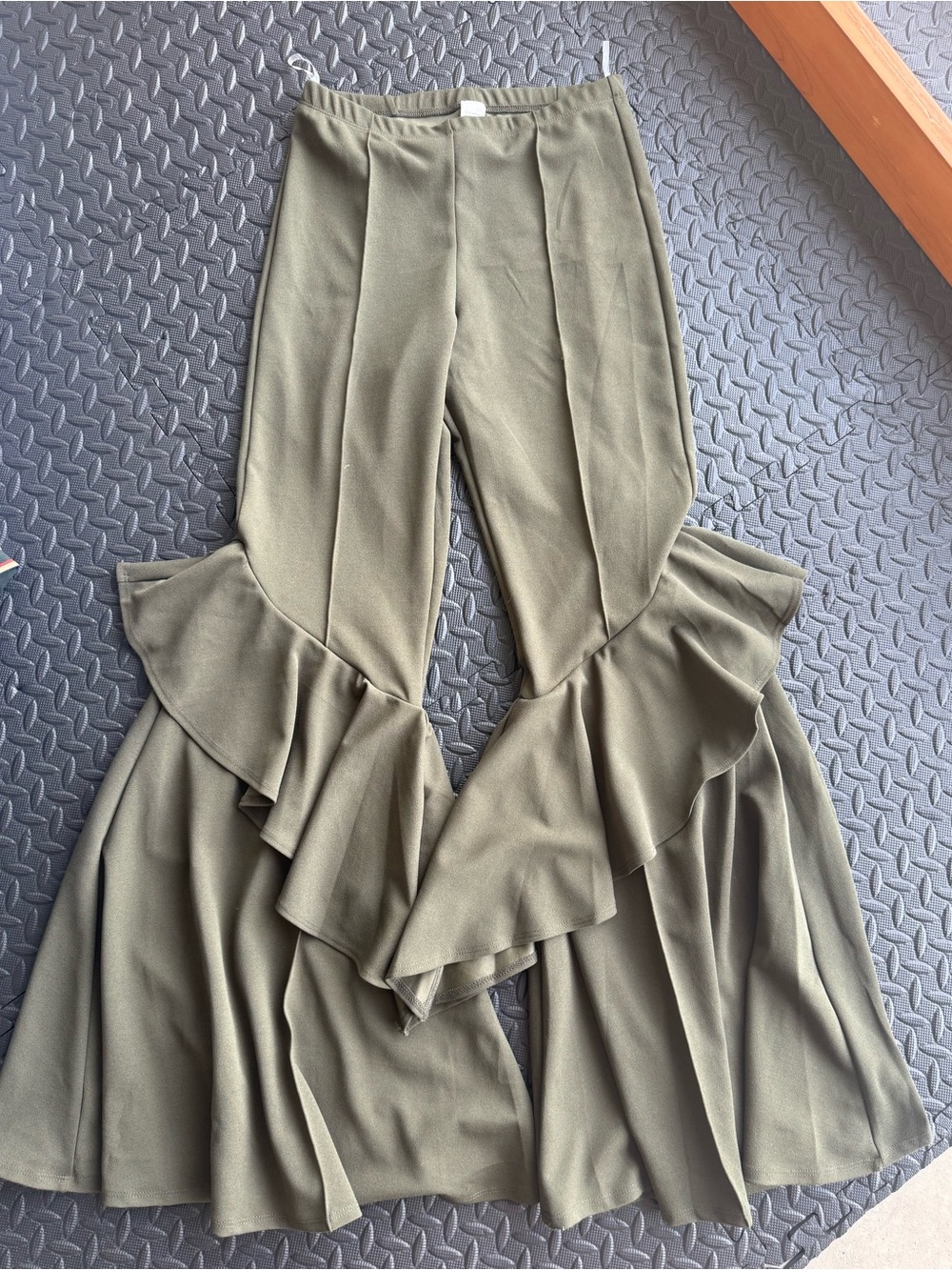 Olive Ruffle-Hem Boot Bell Bottoms - Picture 3 of 3